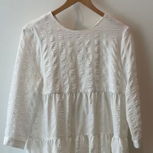 Zara White Summer dress. Light and airy fabric. Beautiful detail. Size Small.